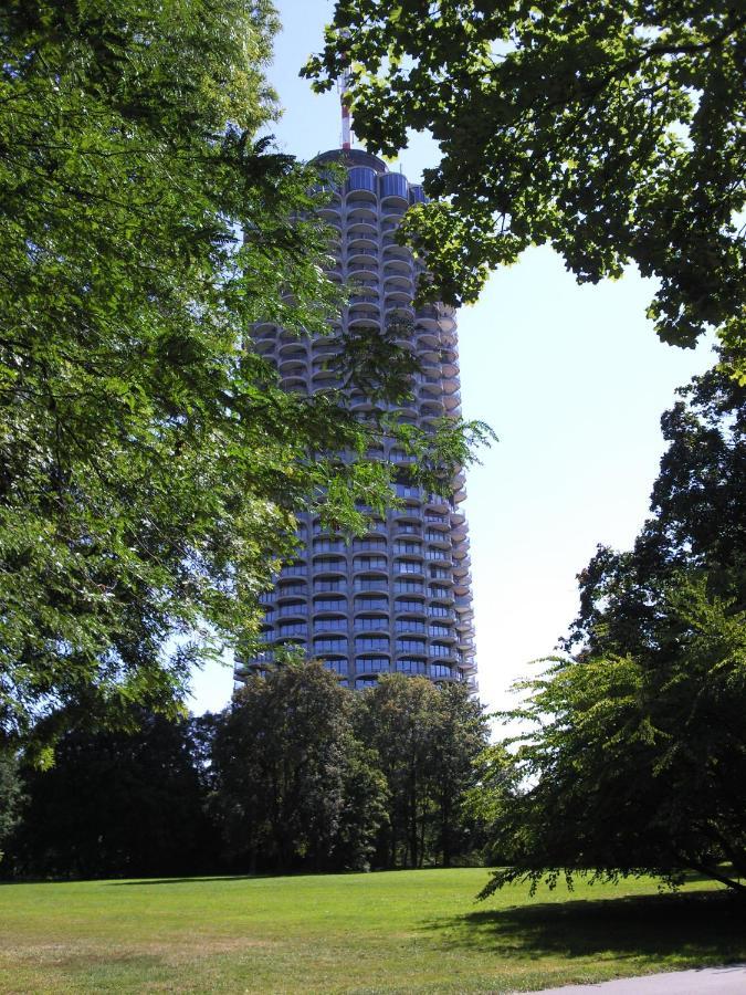 Hotelturm Apartment アウグスブルク エクステリア 写真